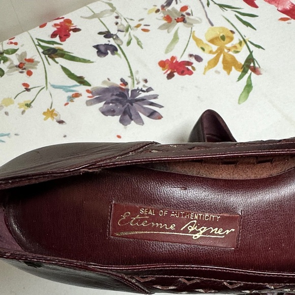 Etienne Aigner Burgundy Leather Flats - Picture 2 of 10